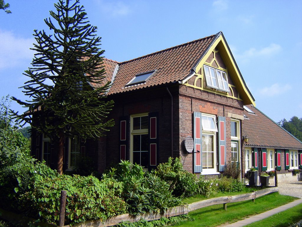 Rheden Farmhouse Veluwezoom Holland Netherlands by jan parie