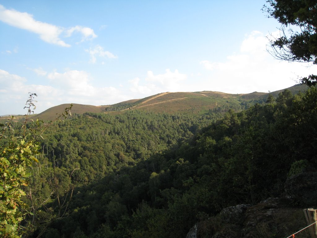 Serra de Ramirás desde San Adrián by delfineiras