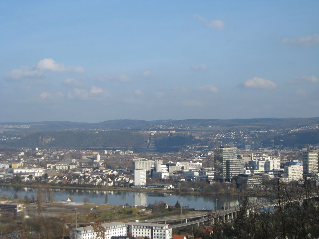 Blick über Koblenz vom Kriegerdenkmal by ft-foto