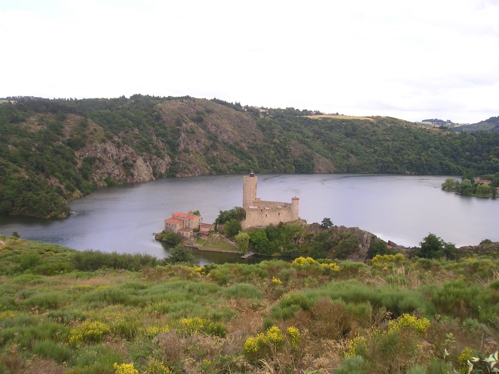 Le château de Grangent by Lafraque