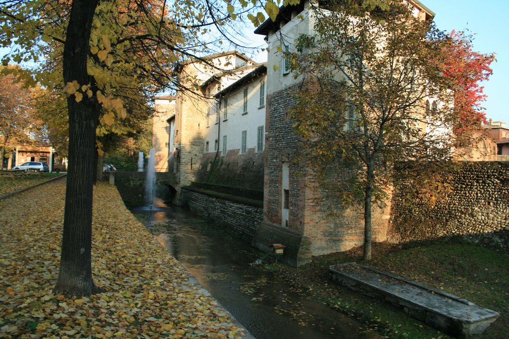 Cologno al Serio - Castello in Autunno by Gabriele Solcia