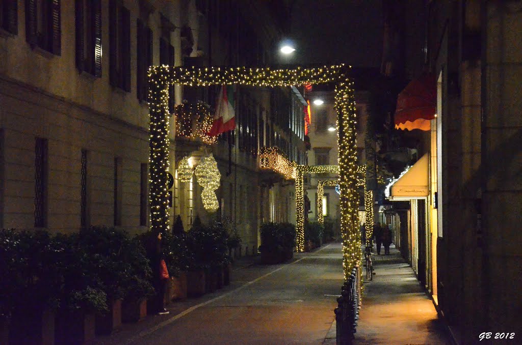 Illuminazioni in Via Gesù by GabrieleB.77