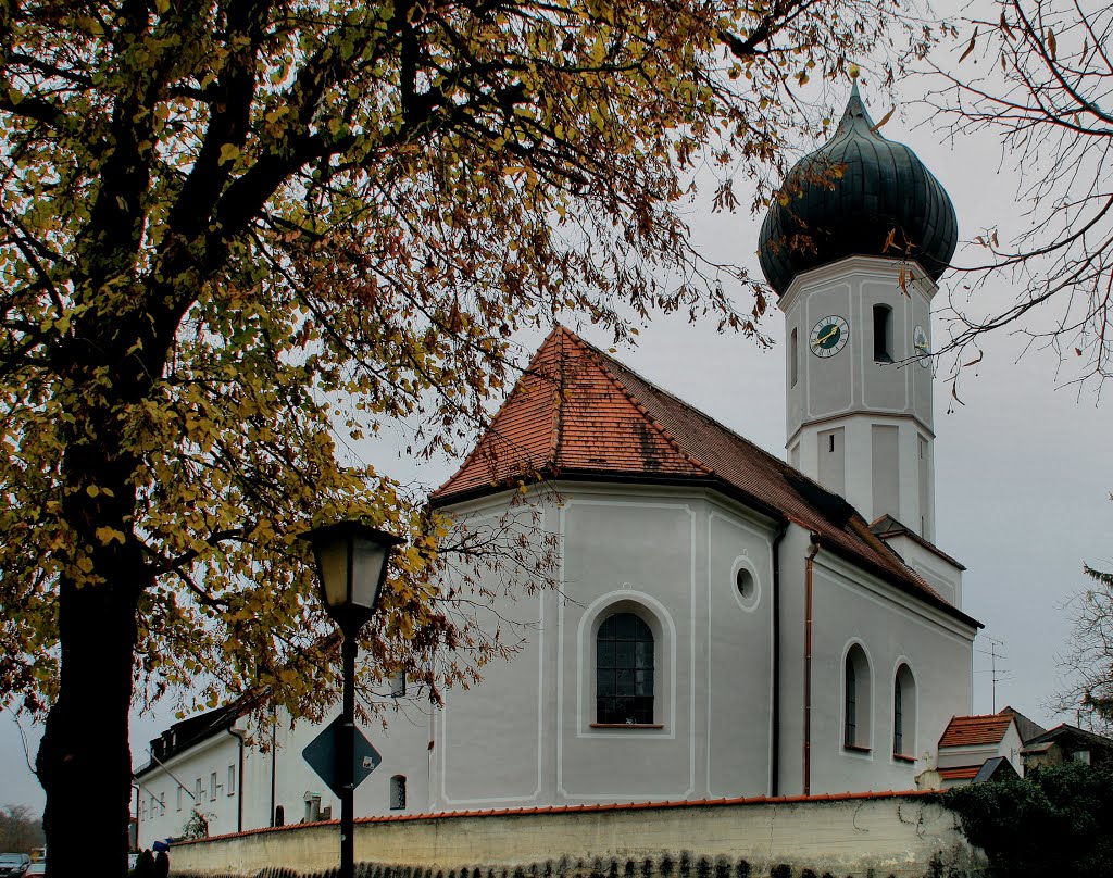 St.Peter und Paul-Kirche Baierbrunn by K-Heinz