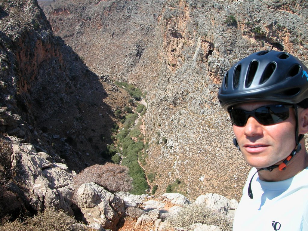 Dead valley in Kato Zakros by Stefano T.Fabrizi