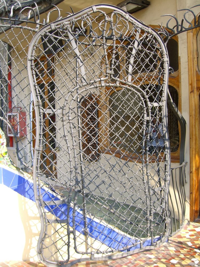 Detalle del forjado azotea Casa Batlló (Gaudí) by Javier Rivera