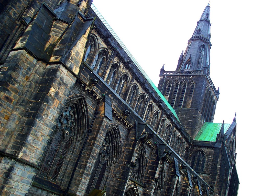 Glasgow Cathedral by garethhammond