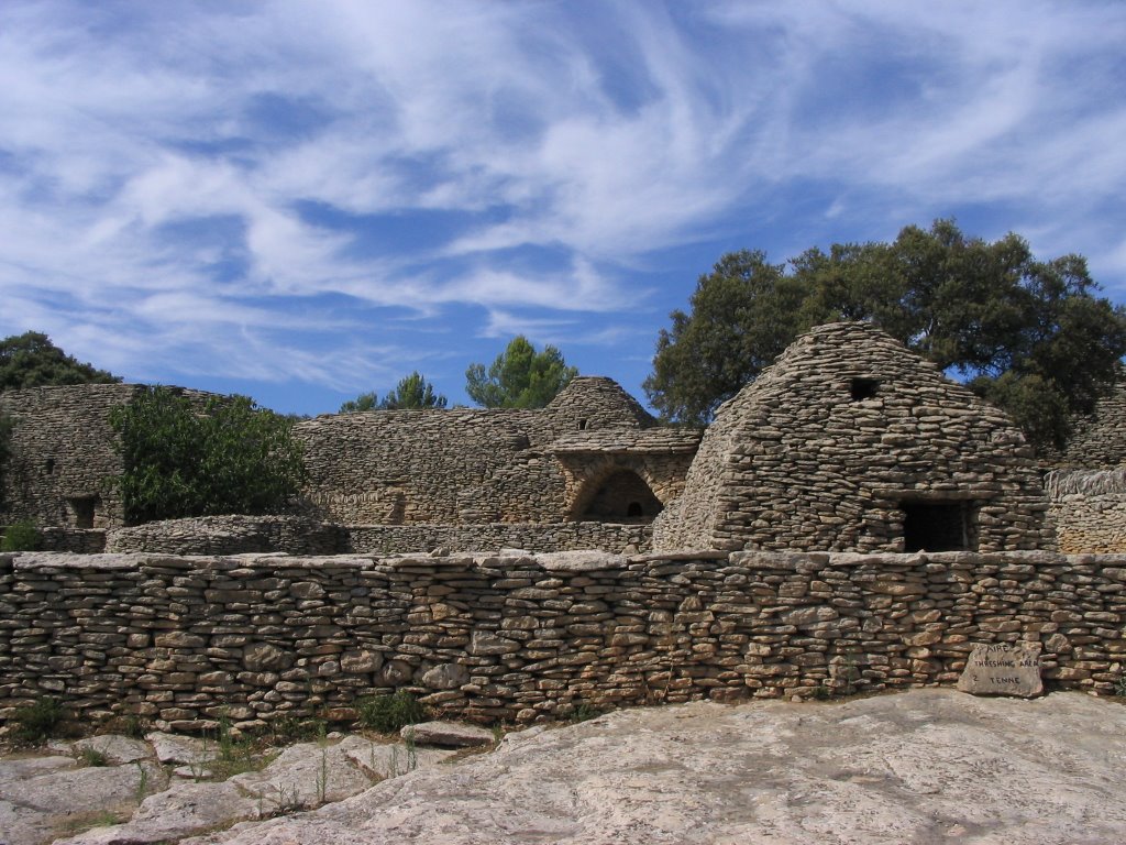 Gordes, Village de bories by gfa-foto