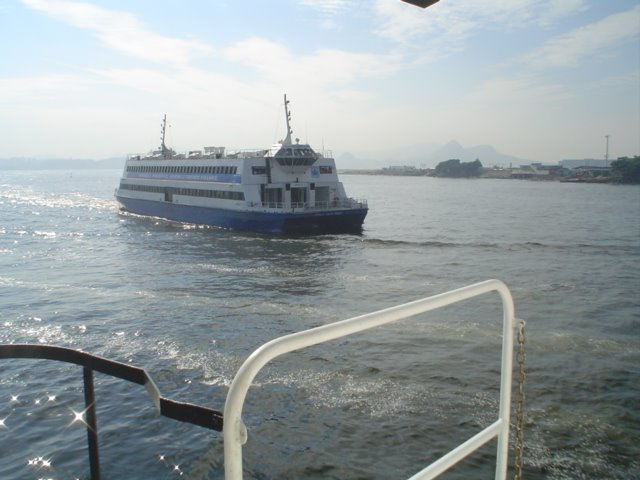 Barcas da baia de Guanabara by JASegura