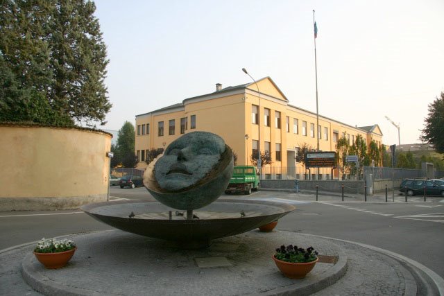 Fontana di Via Locatelli by Roberto Sonzogni