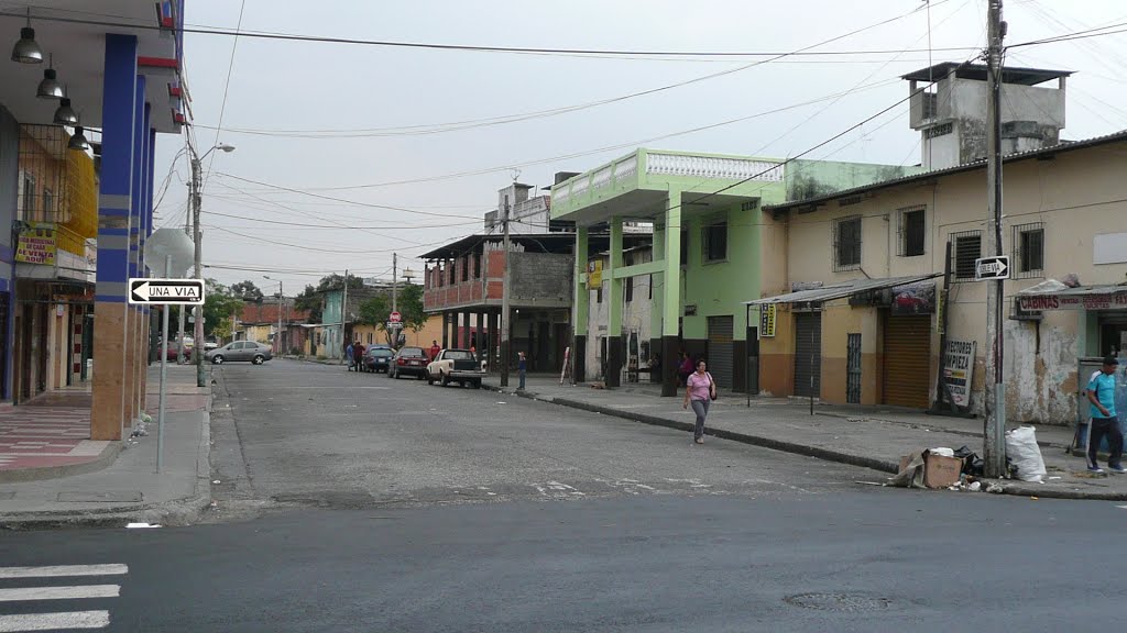 Calle Santa Elena by Vicente Riofrio Diaz