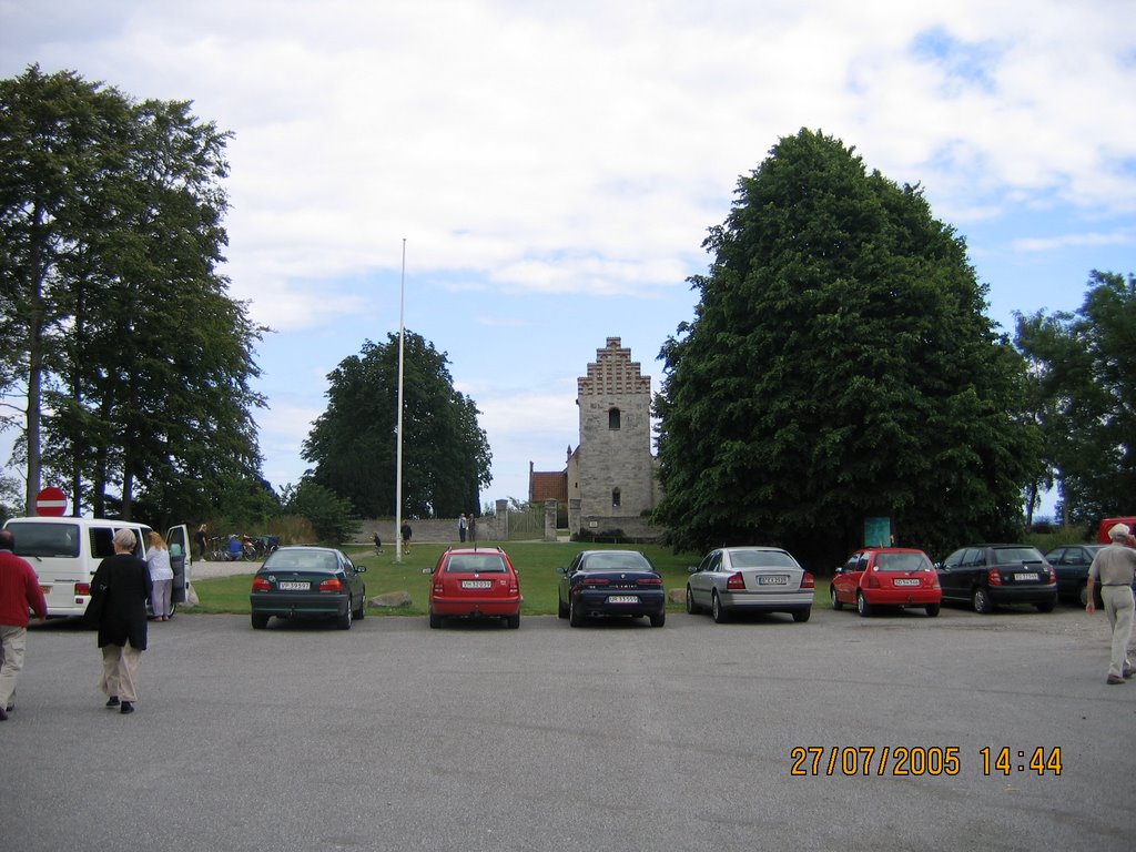 Stevns Klint Kirche by Roy Hengst