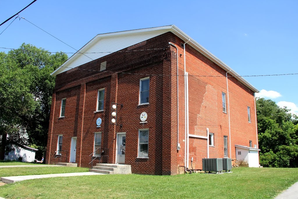 Old Mason's Building (1923) (Pearisburg VA) by John MacKinnon