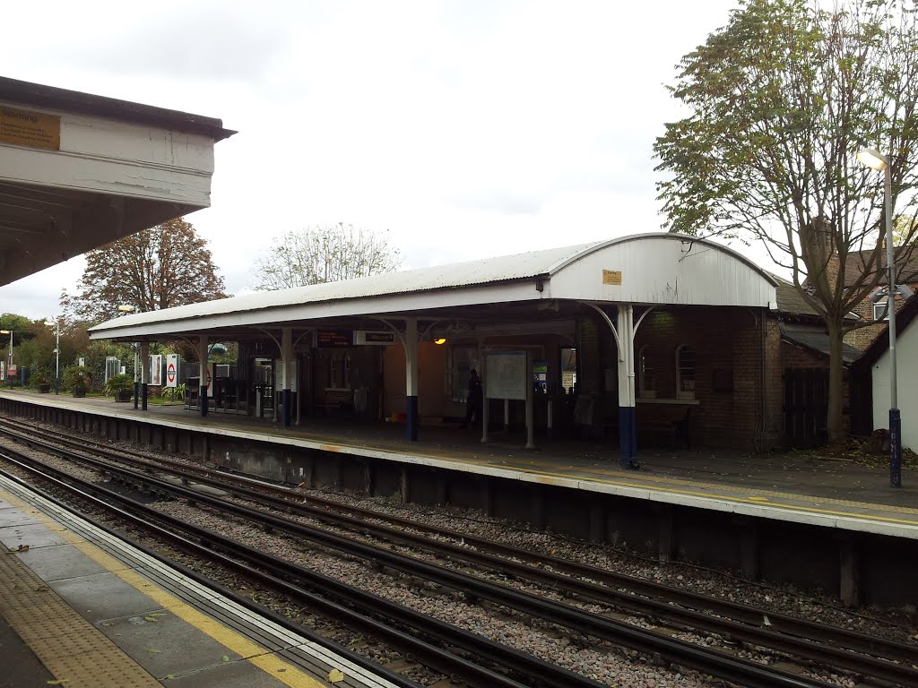 Kew Gardens Railway Station by joydivision7780