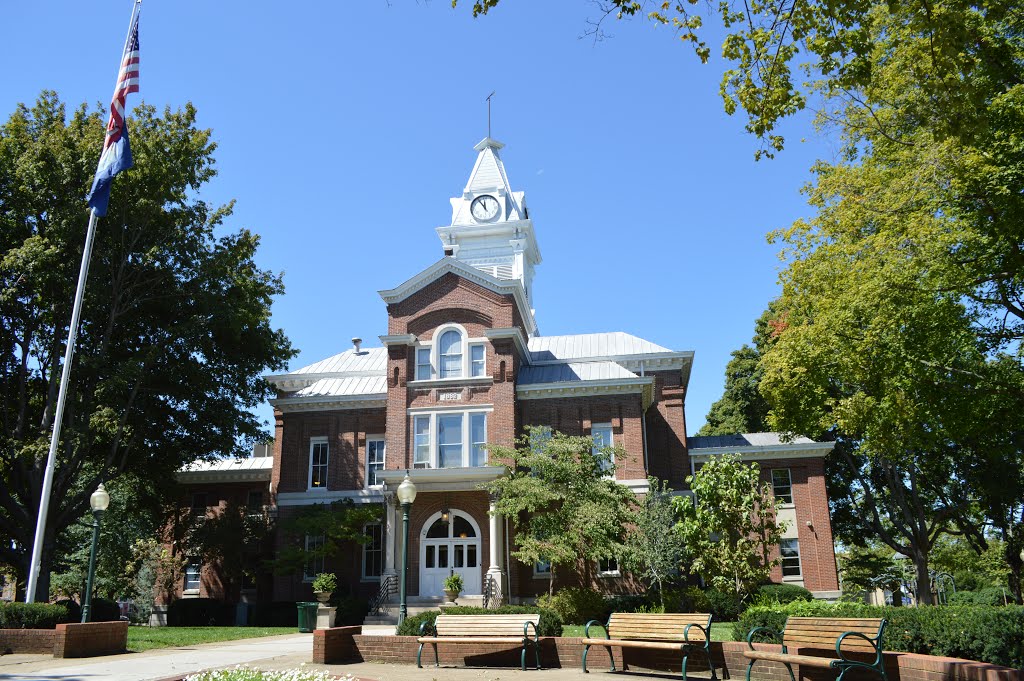 Simpson County Courthouse 1882 Franklin,Kentucky by chantix