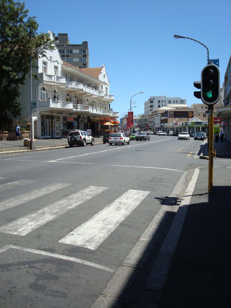 Main Rd. - Sea Point by Emiliano Homrich