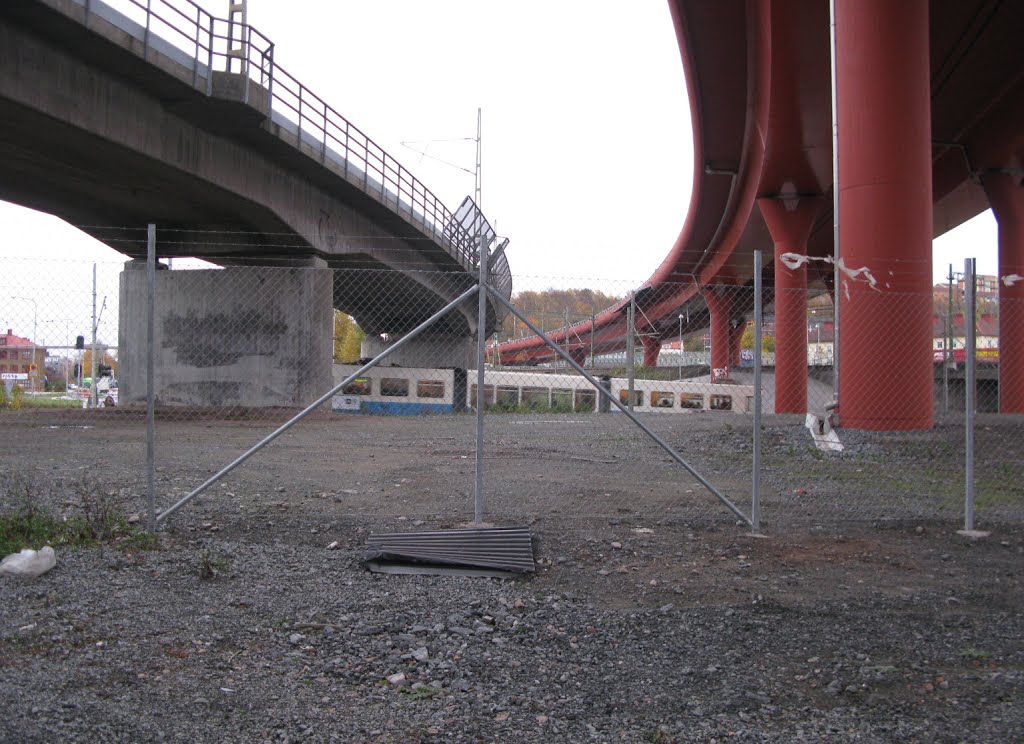 Spårvagn / tram. Partihallsförbindelsen / Röde orm. Gamlestaden, Göteborg, 2012 by Biketommy