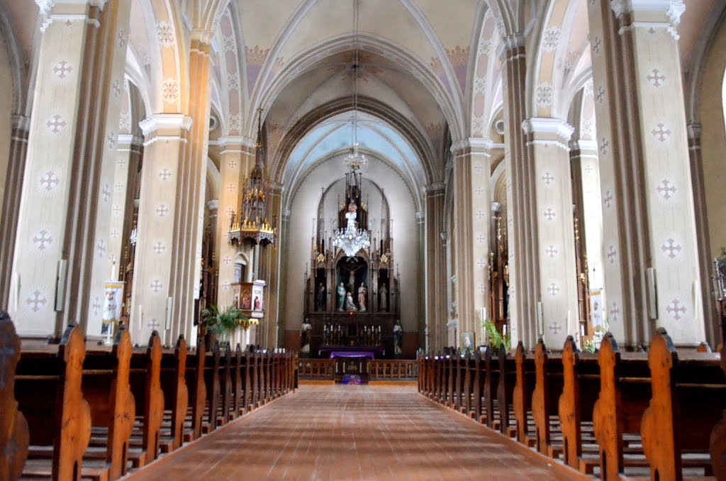 Akmenė - St. Ona church inside by Renatorius (Reno)