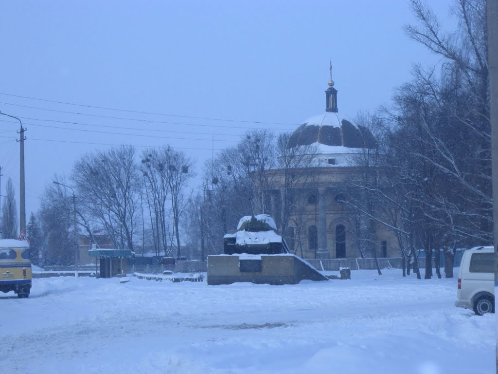 Площа танкістів, вул. Незалежності, Троїцька Церква by erneydaiquiri