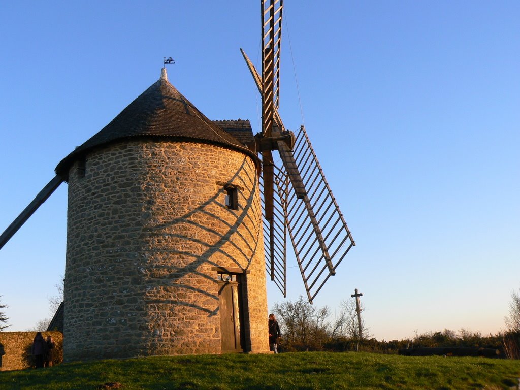 Moulin du Mont-Dol by michvill