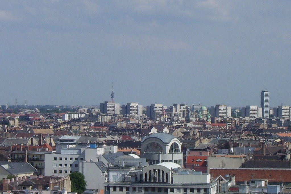 Budapest, Lipótváros, Hungary by Gáspár Norbert Pál