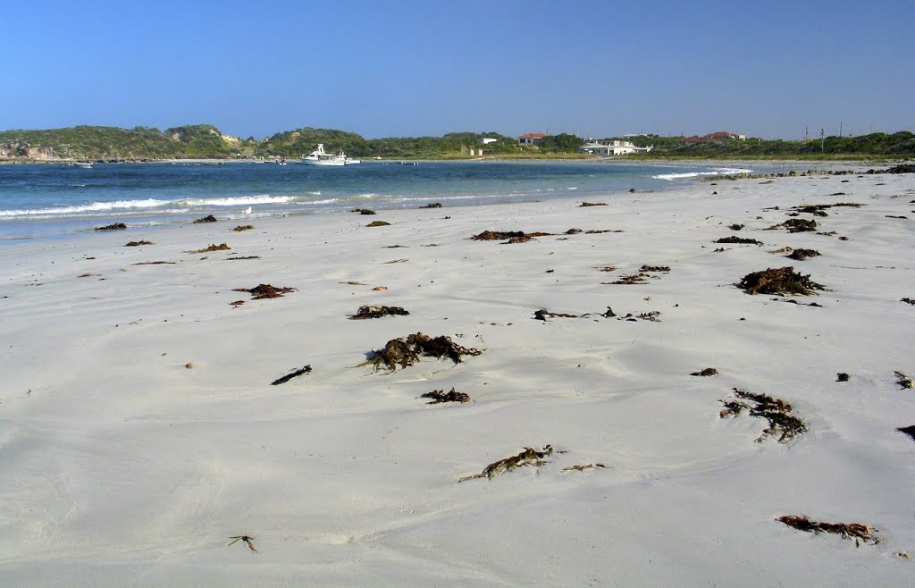 No footprints at Carpenter Rocks by snucklepuff