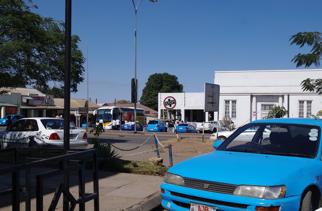 Busstop near Mosi-Oa-Tunya street, Livingstone by Tjark van Heuvel