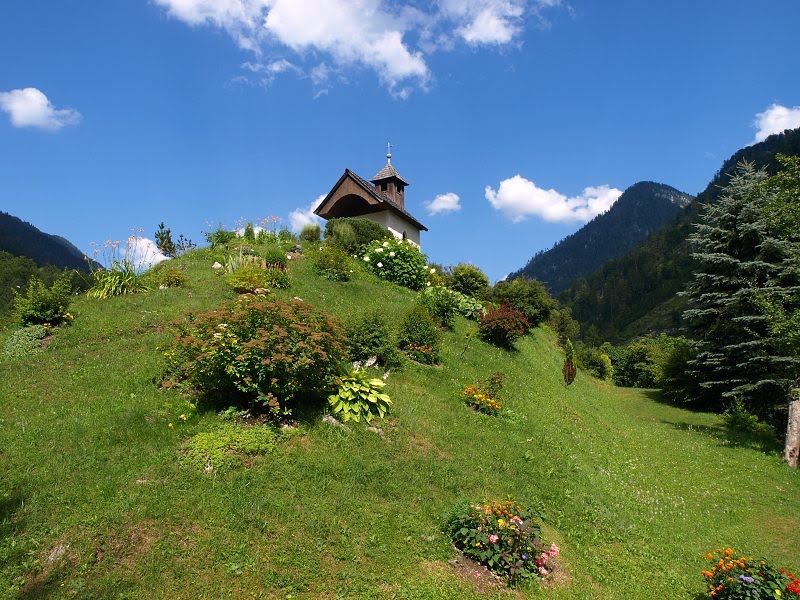 Kapelle irgendwo nahe Kirchenlandl_2 by S. Brandstetter