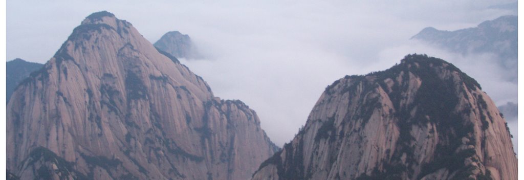 云雾中的群山-华山风光-Mount Hua by david770416