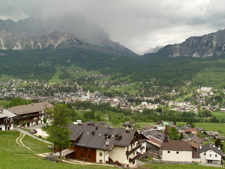 Cortina d'Ampezzo by Banja-Frans Mulder