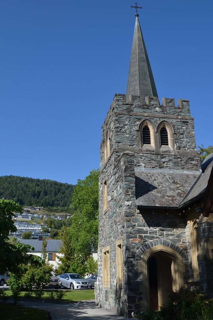 St Peter's Anglican Church - Queenstown (Nouvelle-Zélande) by Naru Kenji