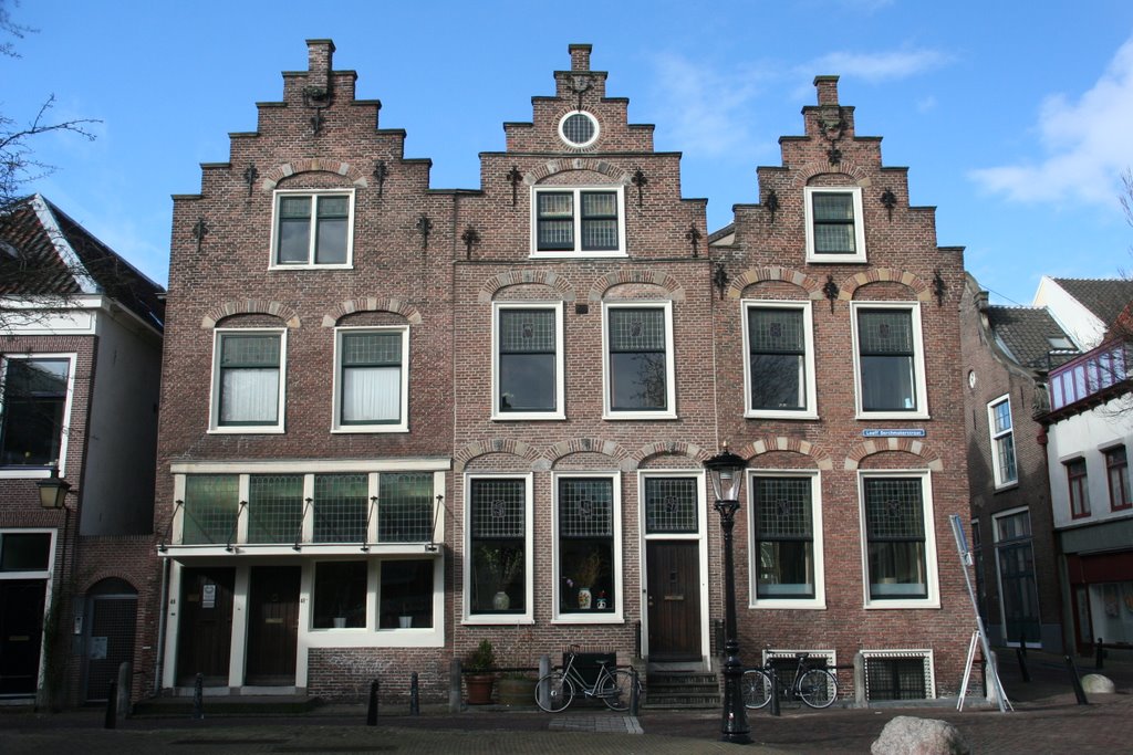 Trapgevel-drieling Predikherenkerkhof/Breedstraat, Utrecht by Carl030nl