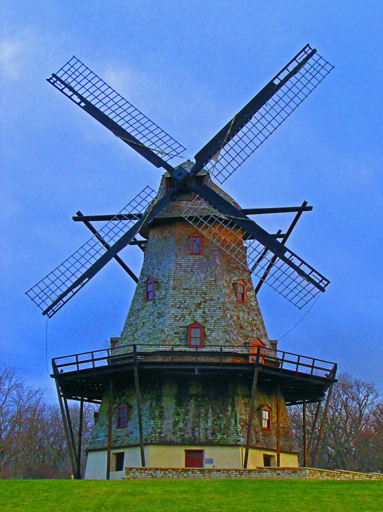 Fabyan Windmill by idahodon