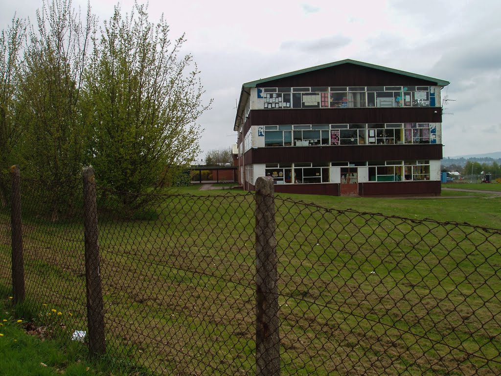 Hollybush School by Lee Bolton