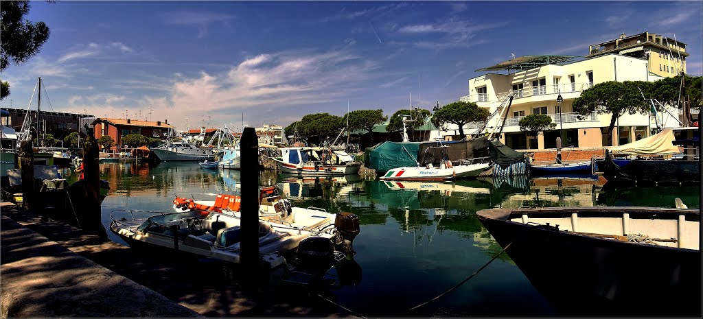 Caorle Al Porto by ©  Imre Lakat