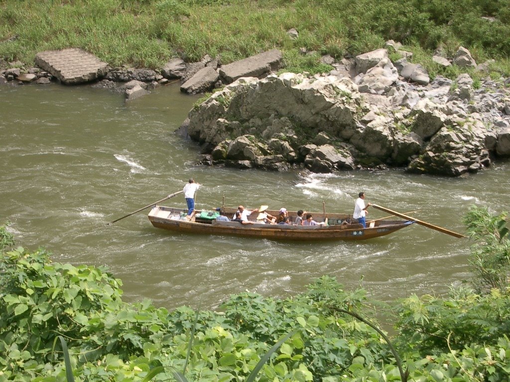 Kumagawa river boat, Kumamoto　球磨川下り発船 by Todd Stradford