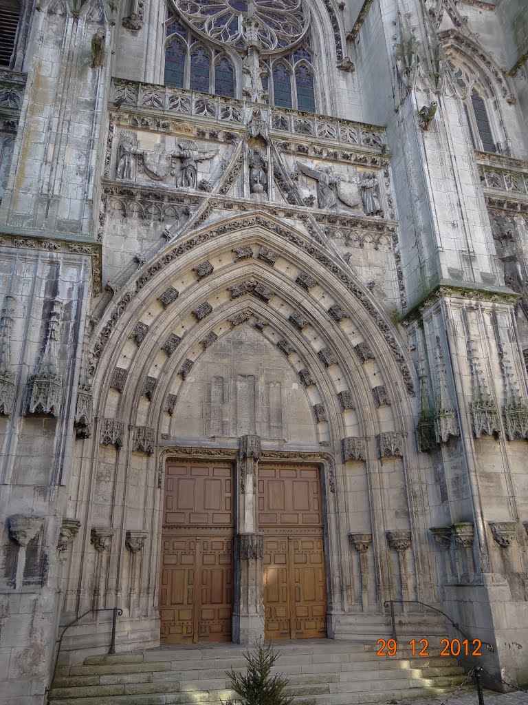 France, Basilique de Saint Nicolas de Port, le portail by Natur Provence