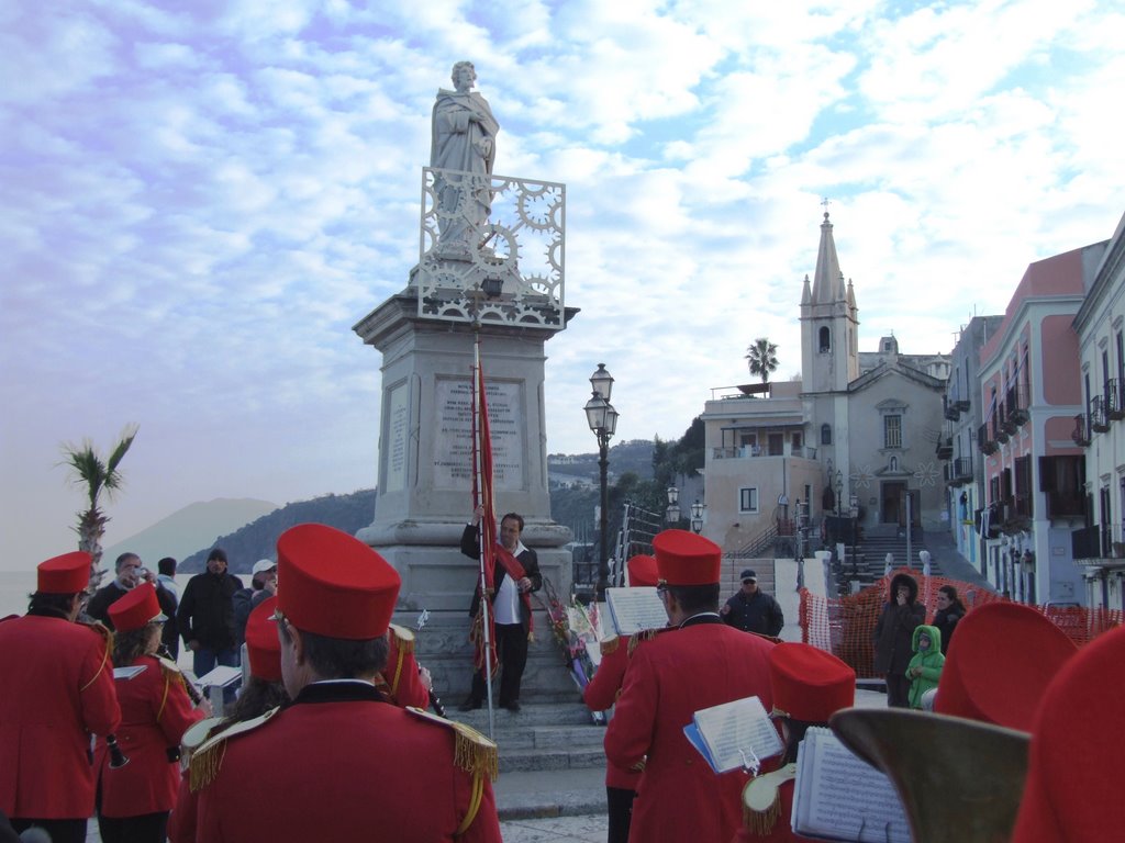 Lipari: Asta dello Stendardo di S. Bartolo by Antonio Iacullo