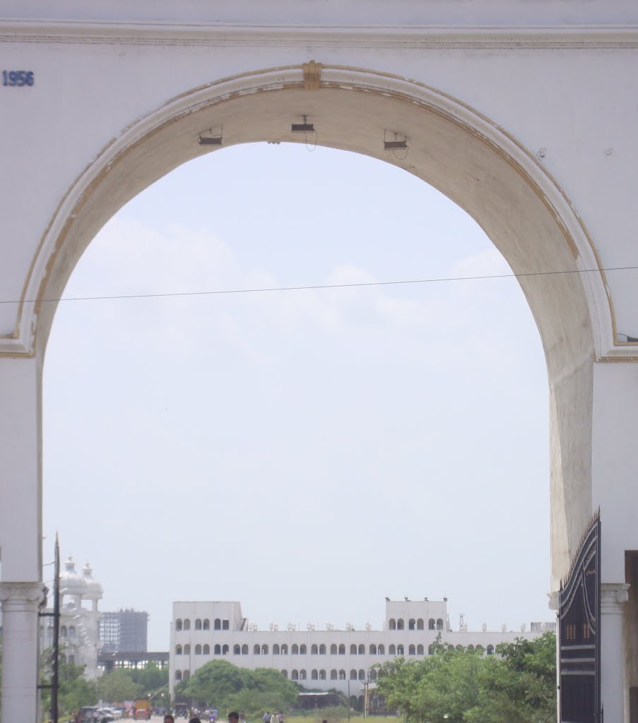 Sathyabama University Gate. 5368 by dhanasekarangm