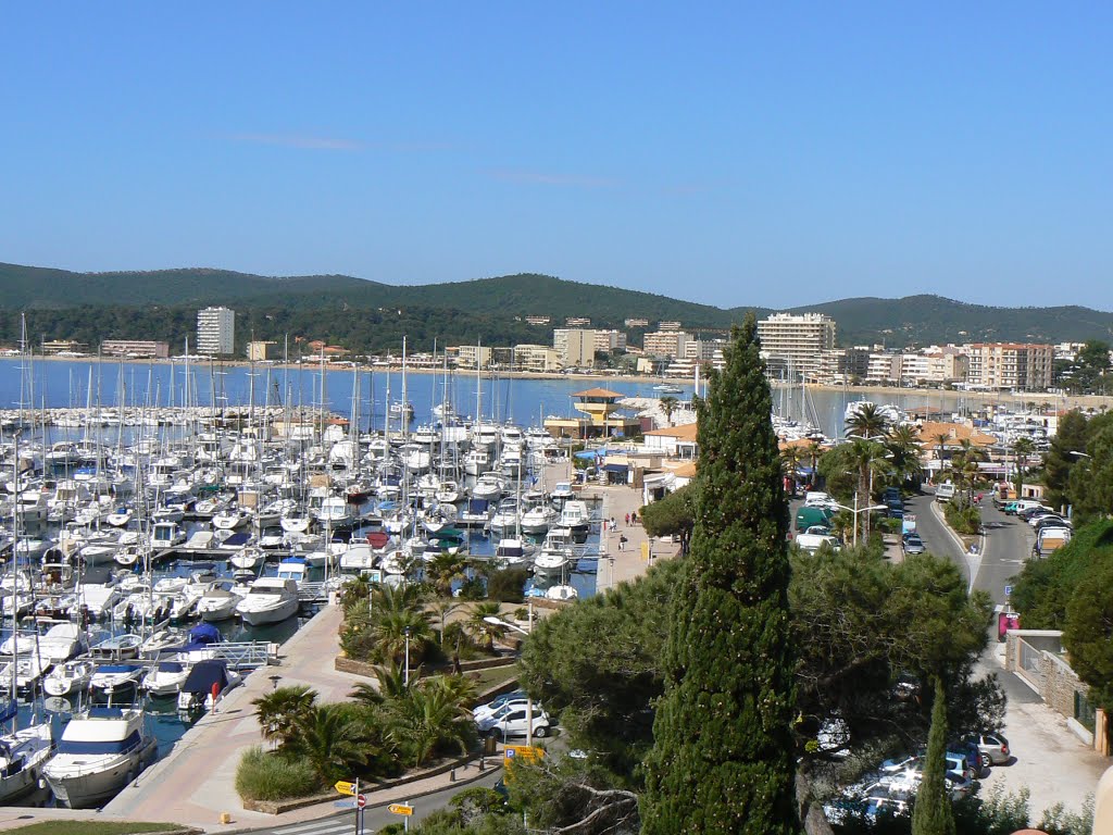 Le Lavandou Vue générale by Mikevar