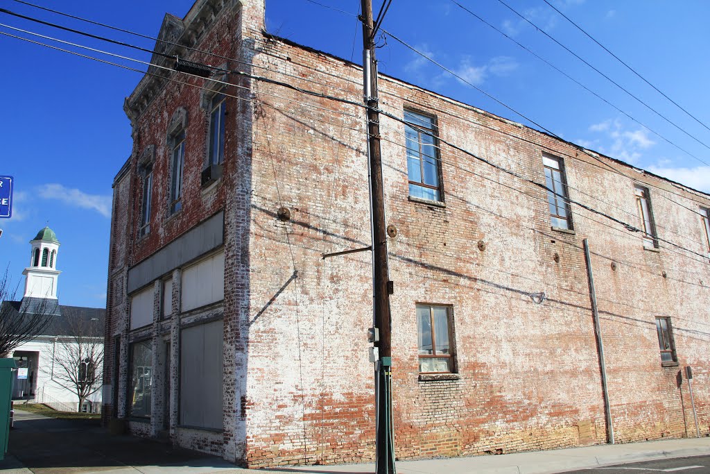 Old Building on Main (Wytheville, Virginia) by jonmac33