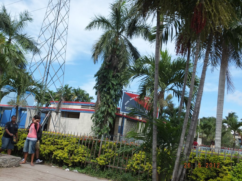 Boroko Police Station viewed from along Okari Drive in BOROKO area, Port Moresby, PNG, on 26-05-2012 by Peter John Tate,