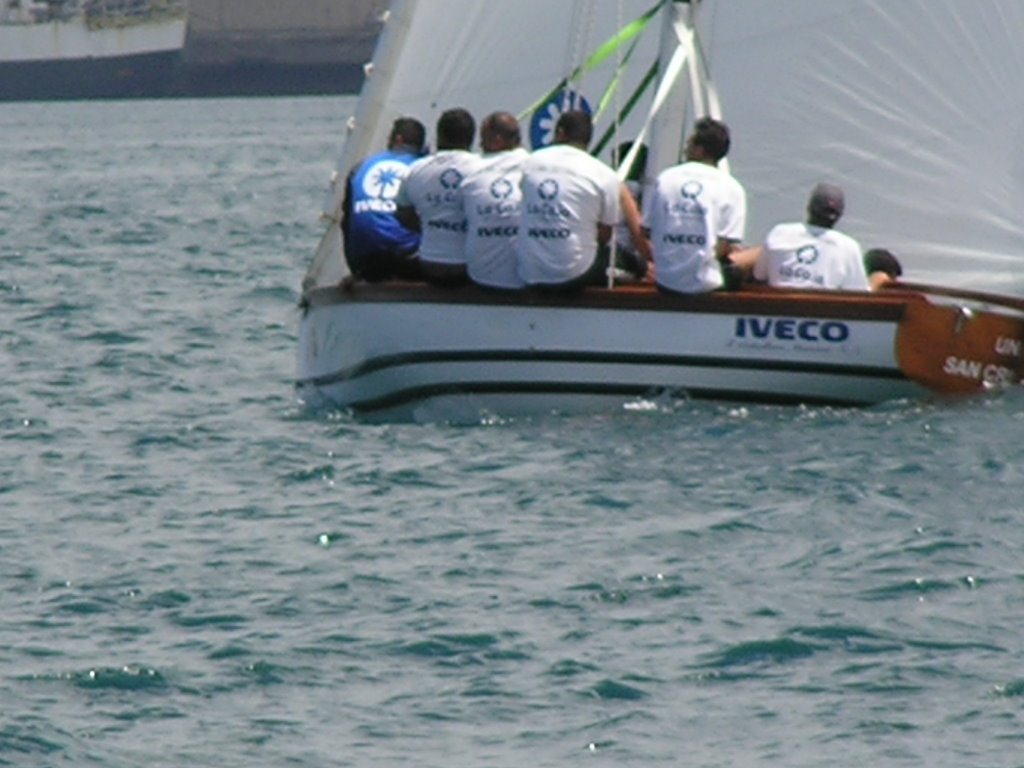 Bote de vela latina by velero