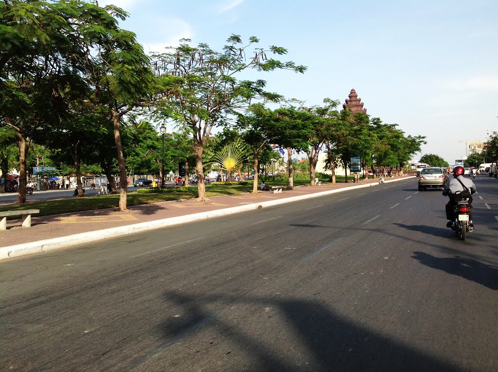 Preah Sihanouk Blvd _ មហាវិថីព្រះសីហនុ by Tep Kosal(សឺនទេពកុសល)