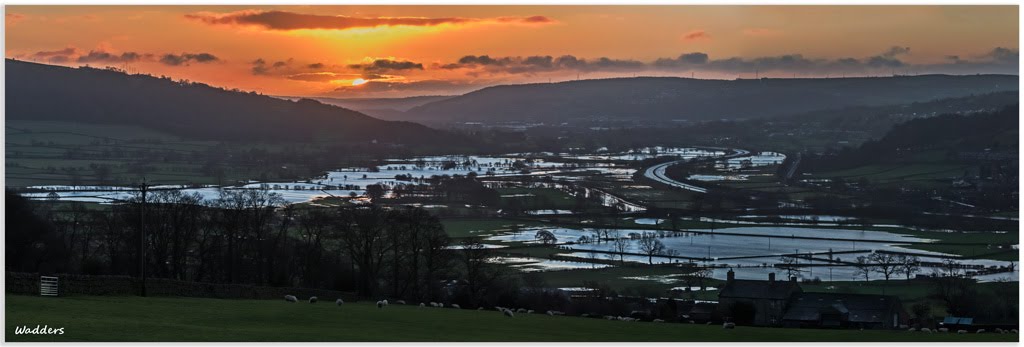 Flooded Aire Valley by Wadders