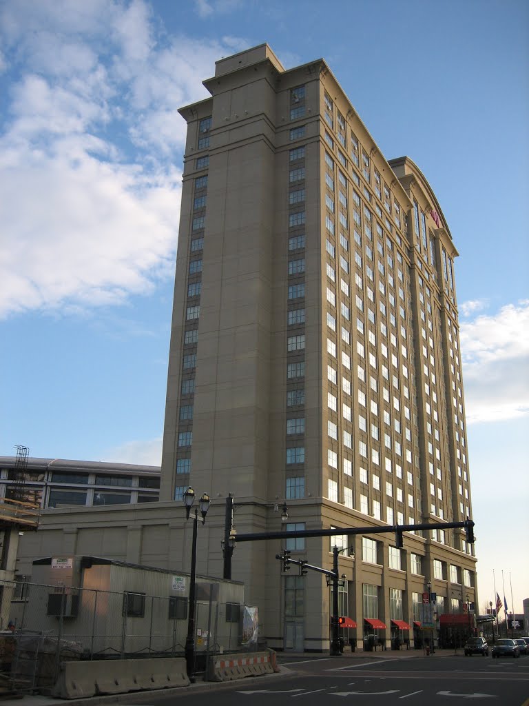 Marriott Hartford Hotel Downtown by Michael Czaczkes