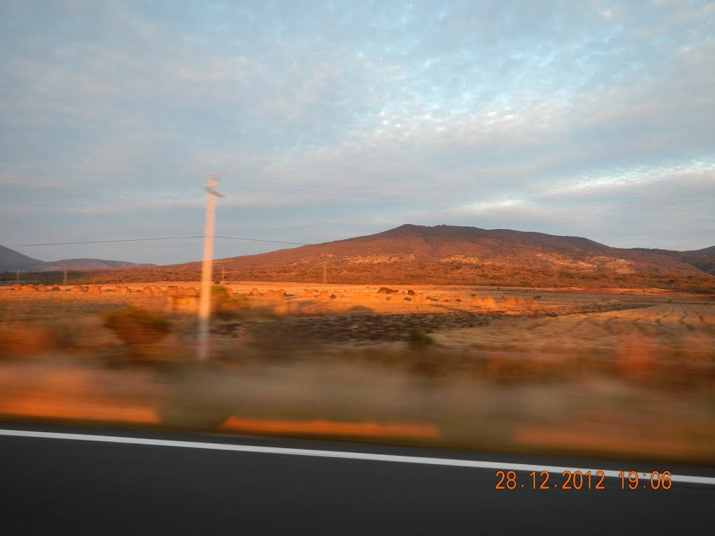 Carretera libre by JuanSanchez