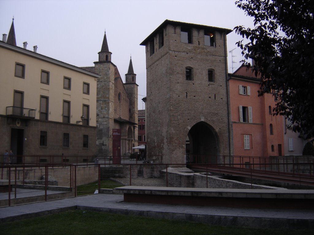 PORTA ROMANICA DI FIDENZA by paolo.m