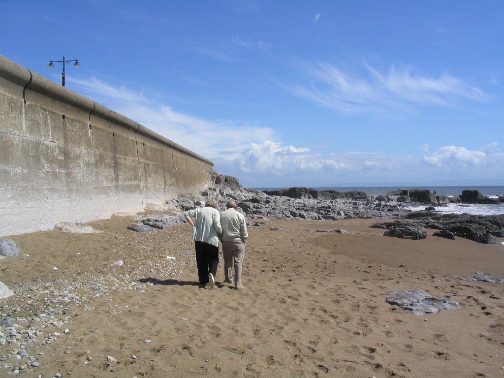 Porthcawl Beach 2004 05 30 by terrencemorgan