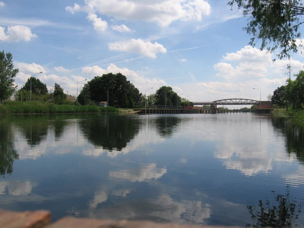 SLAIZ [100 years old bridge on river BEGEJ] by mdrmoncic