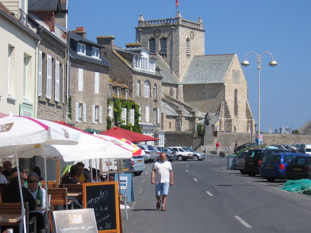 Hafenpromenade mit Kirche by Henninges